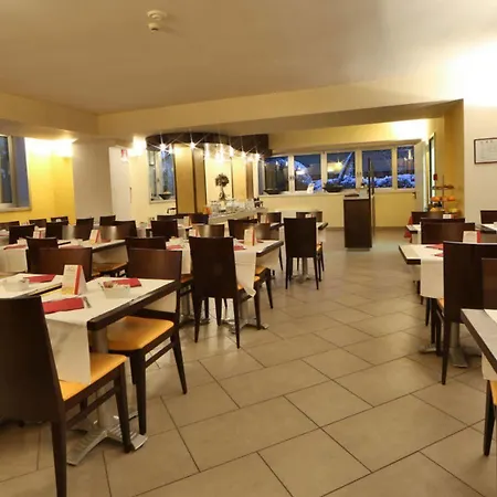 Western 4* Bologna
