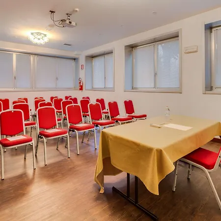 Готель Western 4*