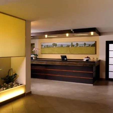 فندق Western 4*