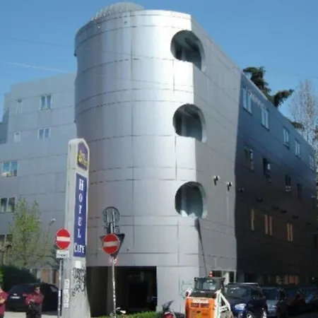 Western 4*